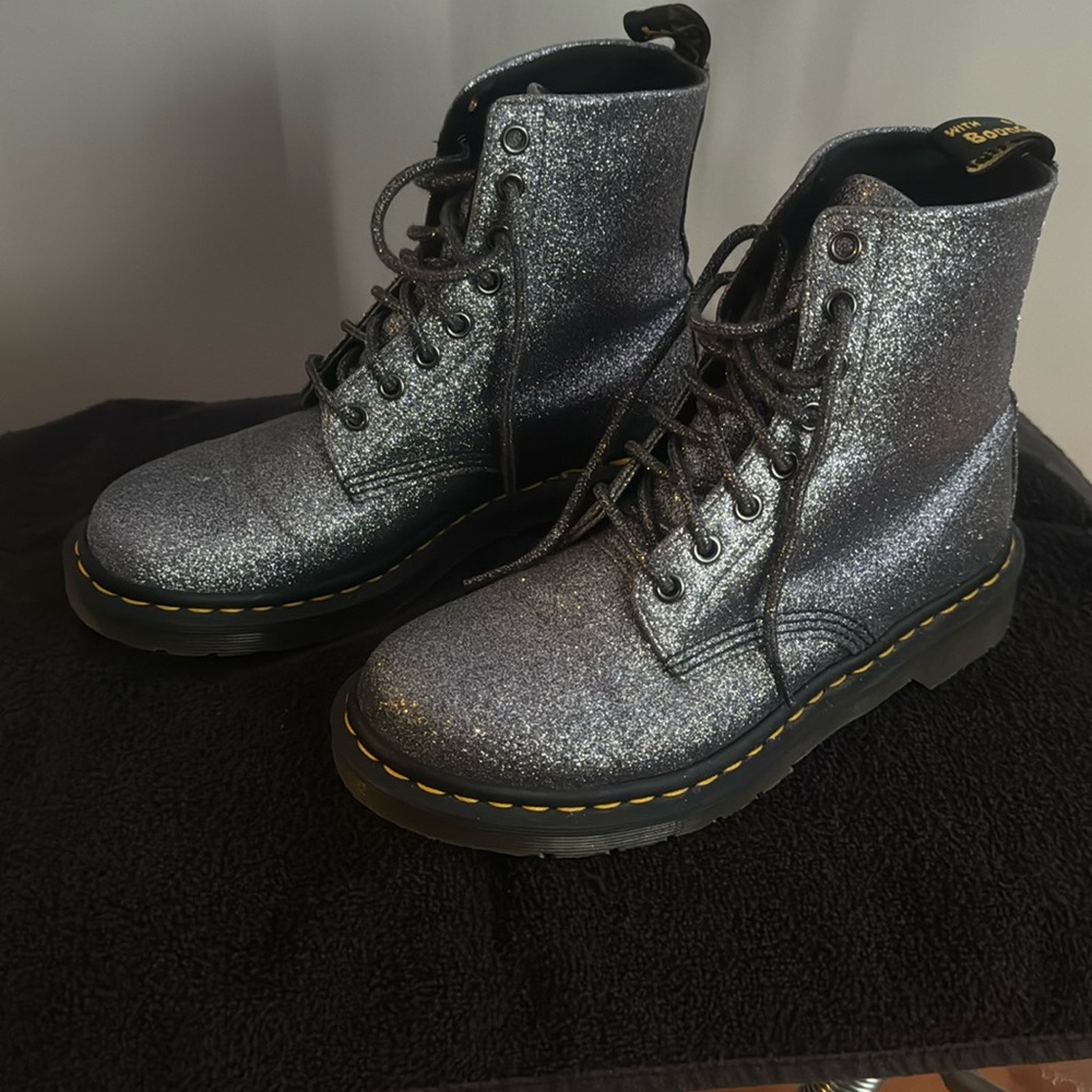 Cute boots silver